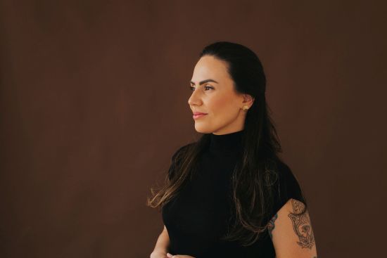 Dra Elizabete De Marchi A beleza natural das suas formas