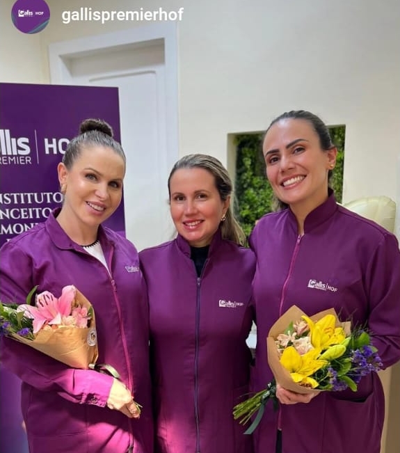 Dra Elizabete De Marchi deu aulas sobre harmonização facial | Clínica de Estética Elizabete De Marchi Dra Elizabete De Marchi curso de aperfeicoamento em preenchedores faciais Joinville 2026 d